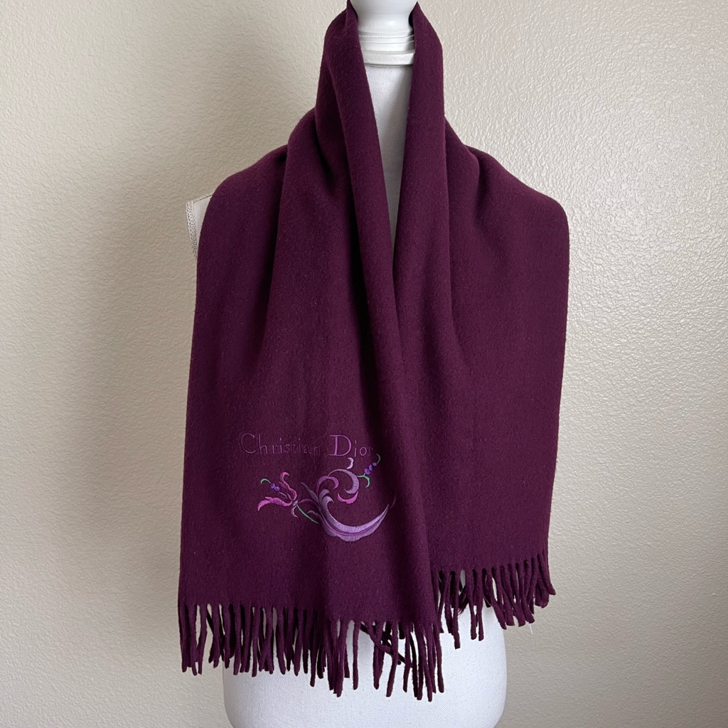 Christian Dior Large Purple 100% Wool Scarf Fringe Fluffy Warm Logo Cd Floral